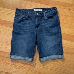 Levi Strauss  Womens Size 10 Mid-rise  Bermuda Jean Shorts Dark Blue